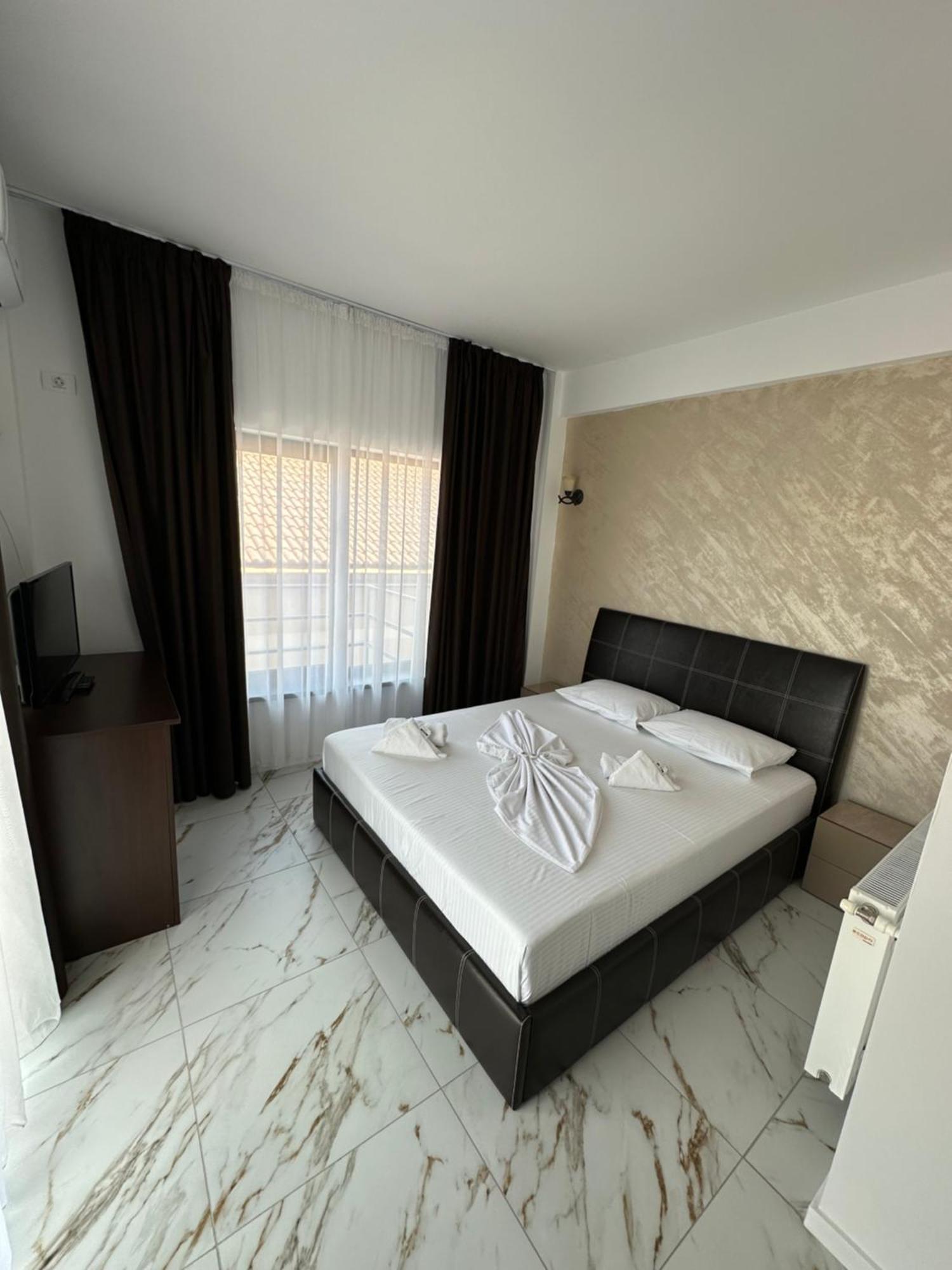 Casa Roma Hotell Năvodari Eksteriør bilde